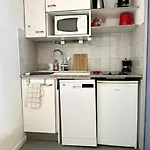 Avec Piscine Et Terrasse Proche Commerces - Fr-1-748-15 Appartamento