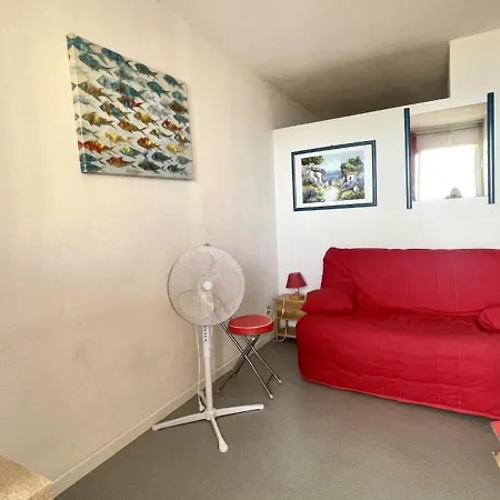 Avec Piscine Et Terrasse Proche Commerces - Fr-1-748-15 * Canet-en-Roussillon