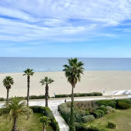 Avec Piscine Et Terrasse Proche Commerces - Fr-1-748-15 Canet-en-Roussillon