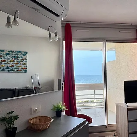 Apartament Avec Piscine Et Terrasse Proche Commerces - Fr-1-748-15 *