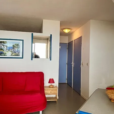 Avec Piscine Et Terrasse Proche Commerces - Fr-1-748-15 Canet-en-Roussillon