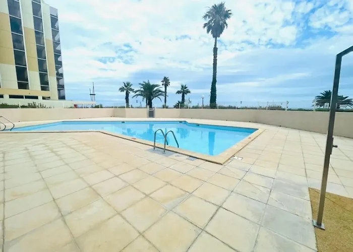 Apartmán Avec Piscine Et Terrasse Proche Commerces - Fr-1-748-15